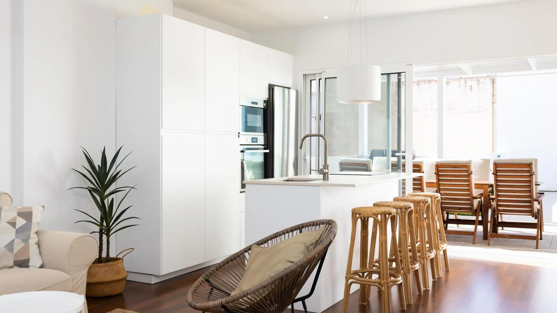 Home2Book Stylish Apt With Terrace In Santa Cruz דירה